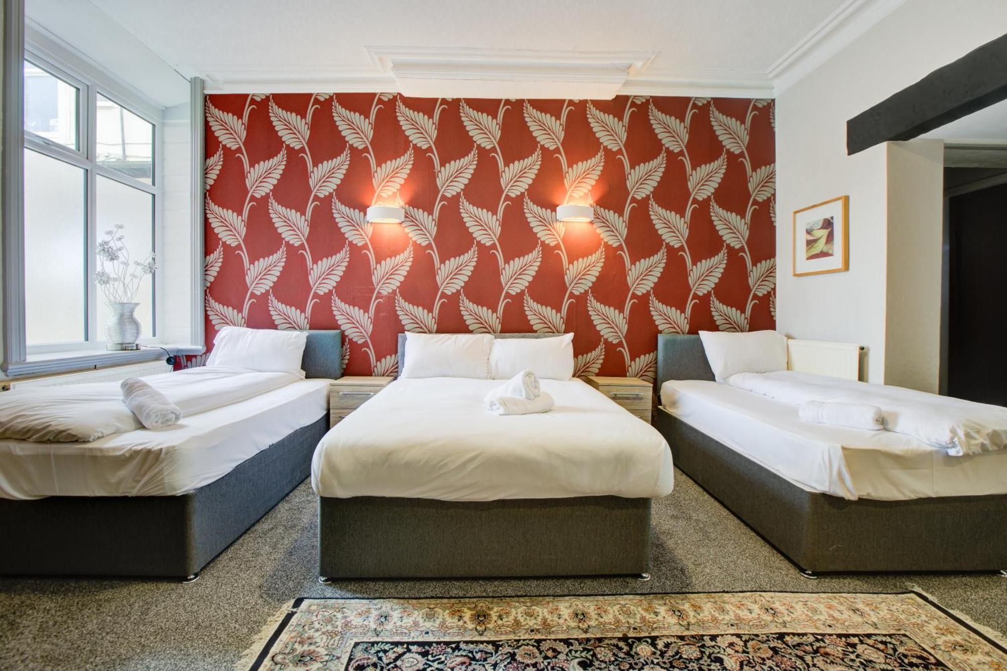 The Sandringham Court Hotel & Apartment Welcoming Large And Small Groups For 15 Years Блекпул Екстер'єр фото